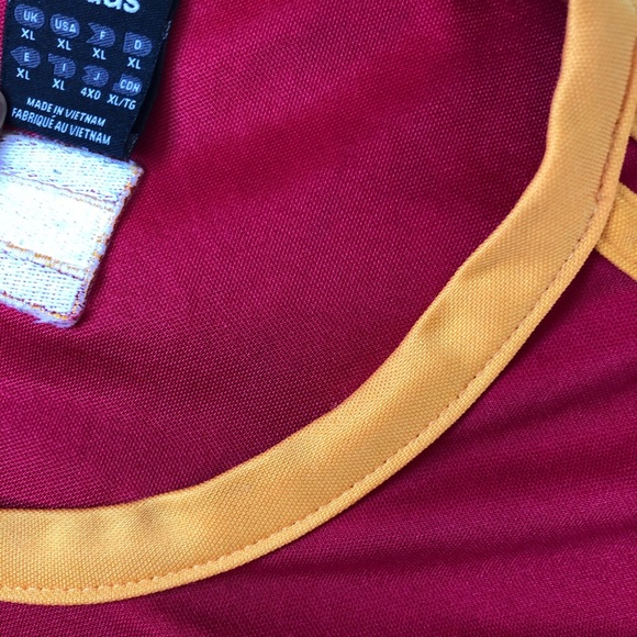 Adidas red t shirt - Picture 2 of 5